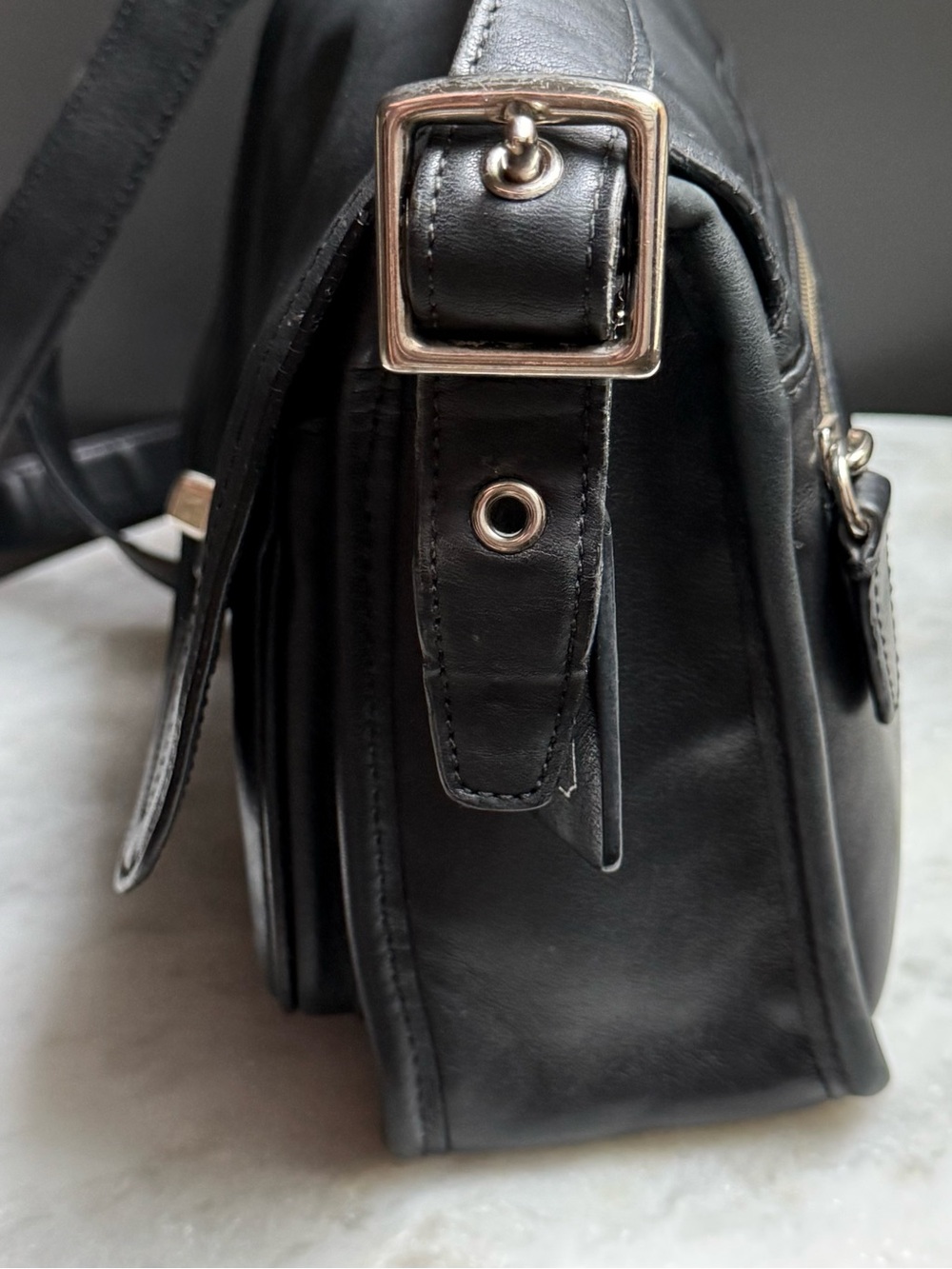 Coach Rambler Legacy 2012
Archive Collection-black leather - Picture 4 of 13